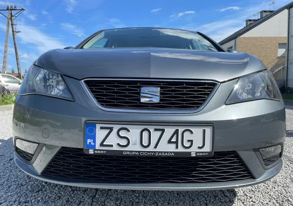 samochody osobowe Seat Ibiza cena 38000 przebieg: 50000, rok produkcji 2016 z Szczecin